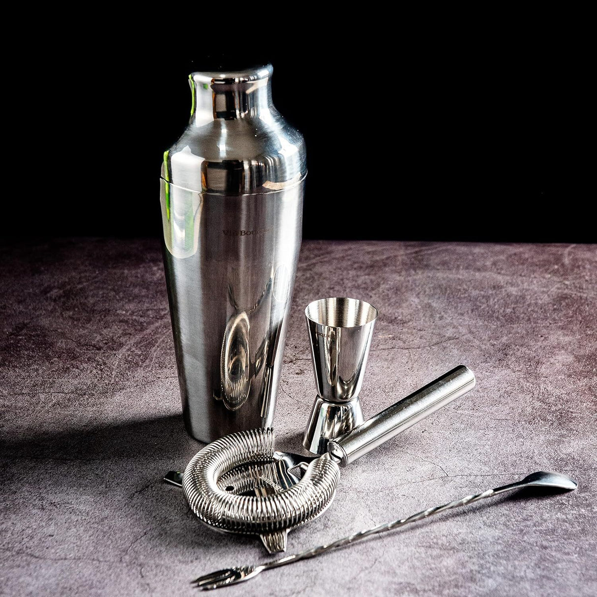 4pc Vin Bouquet Stainless Steel Cocktail Shaker Maker Set in Silver