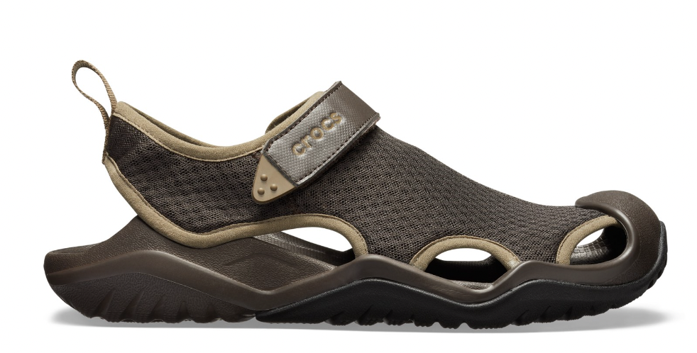 Crocs Mens Swiftwater Mesh Deck Outdoor Athletic Lightweight Sandal - Espresso