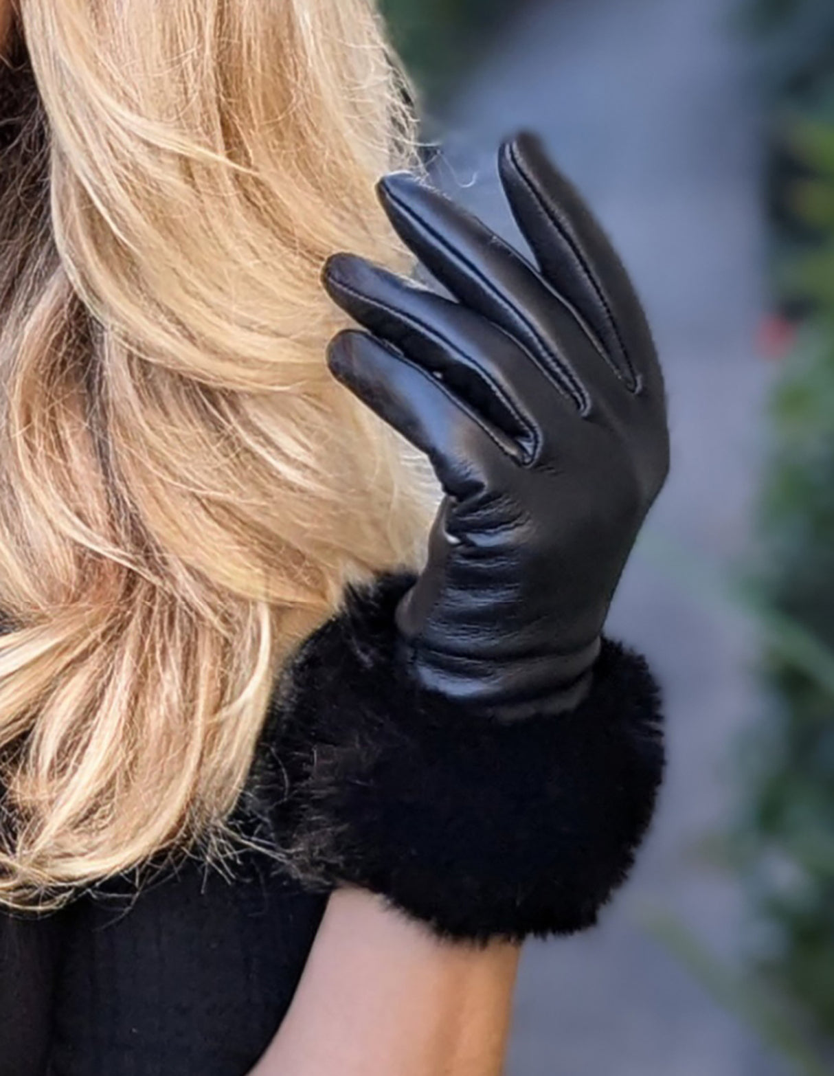 Dents Womens Maria Sheepskin Leather Faux Fur Cuff Gloves - Black