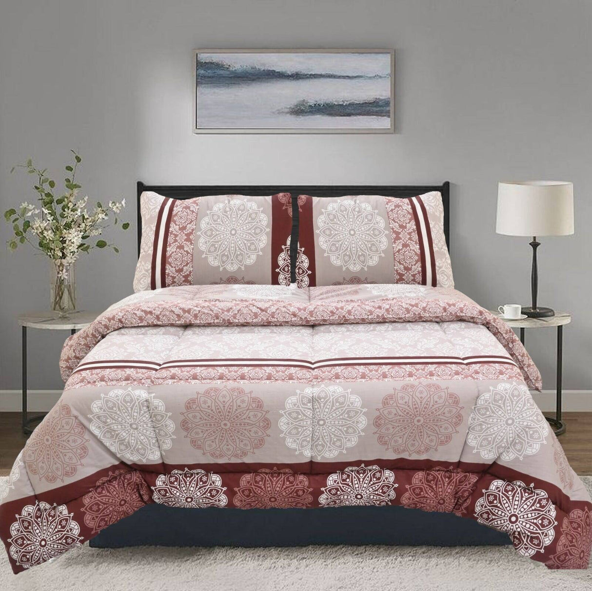 Queen Comforter Set with 2 Pillow Cases in Meroon Floral