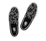 Vans Mens Classic Slip-On Shoes Sneaker Casual Peace Paisley - Black/True White