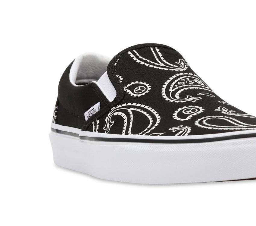 Vans Mens Classic Slip-On Shoes Sneaker Casual Peace Paisley - Black/True White